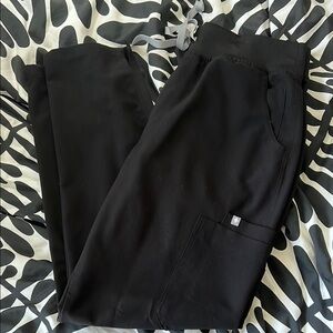 Figs Black Cargo Pants with Stretch Fabric